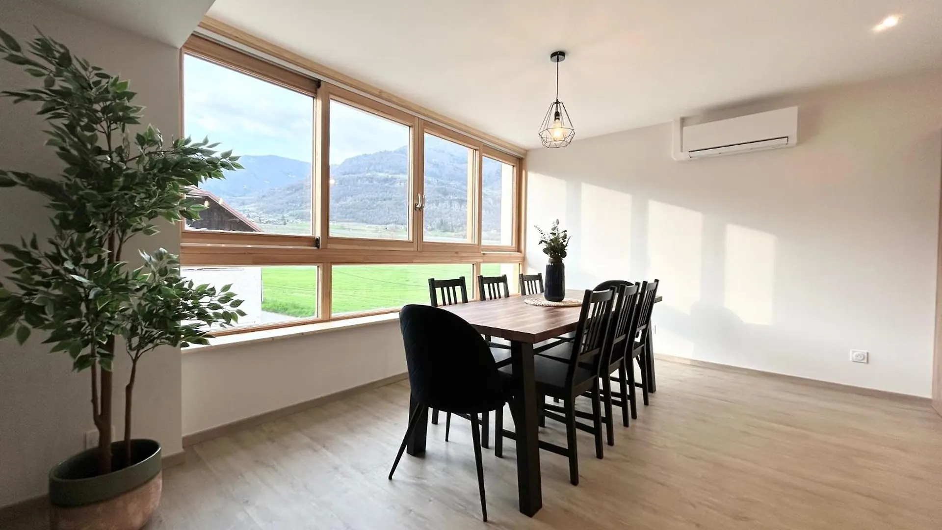 Entre Cimes Et Vignes - Clim Wifi Parking - Clg Savoie Apartment Saint-Pierre-d'Albigny France